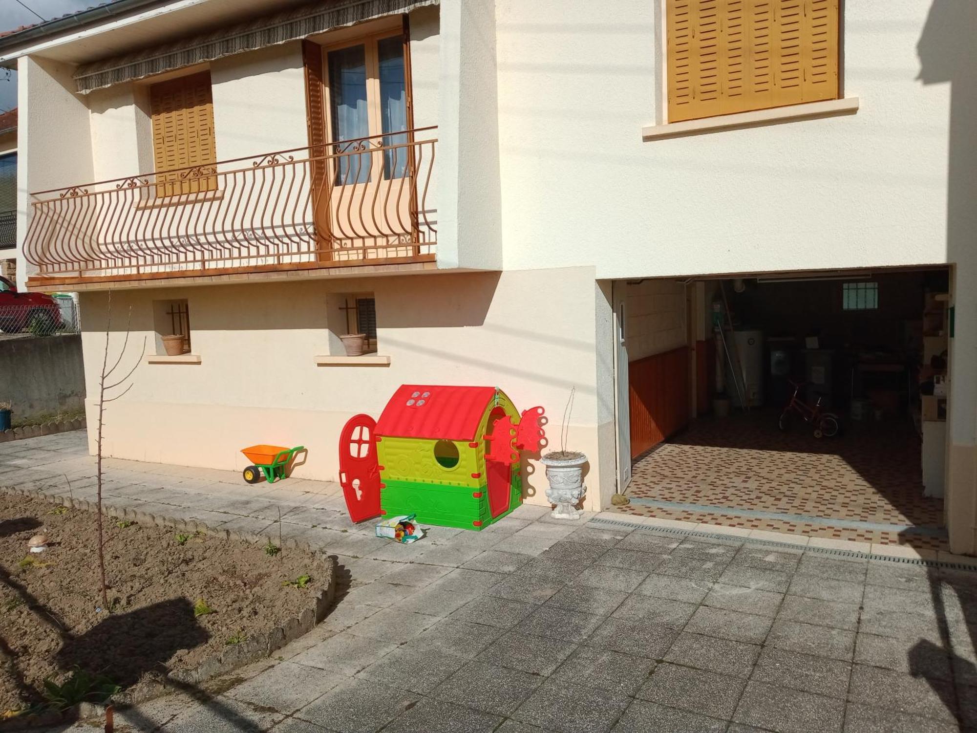 Maison Entiere Avec Parking, Garage Et Jardin Montluçon Cameră foto